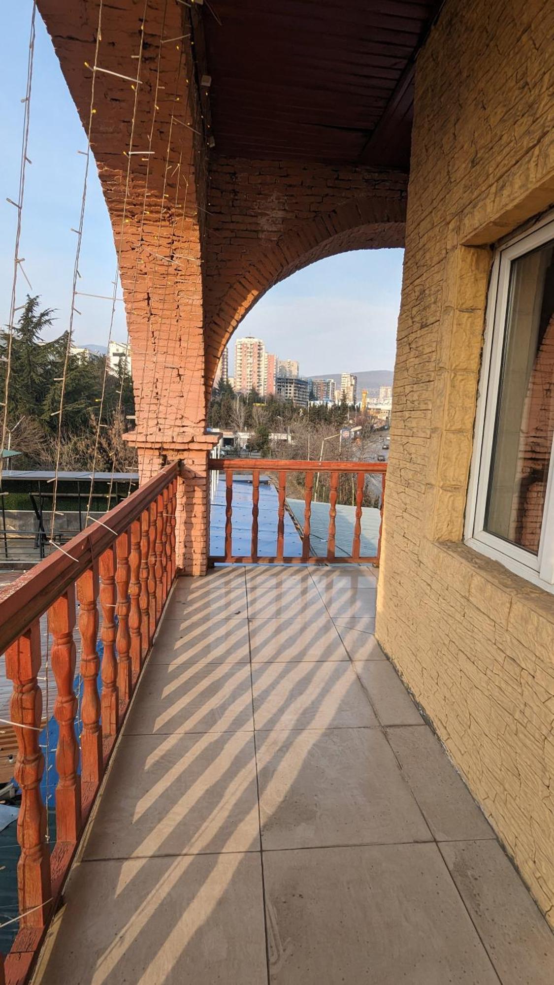 Dkd-Bridge Hotel ティビリシ エクステリア 写真