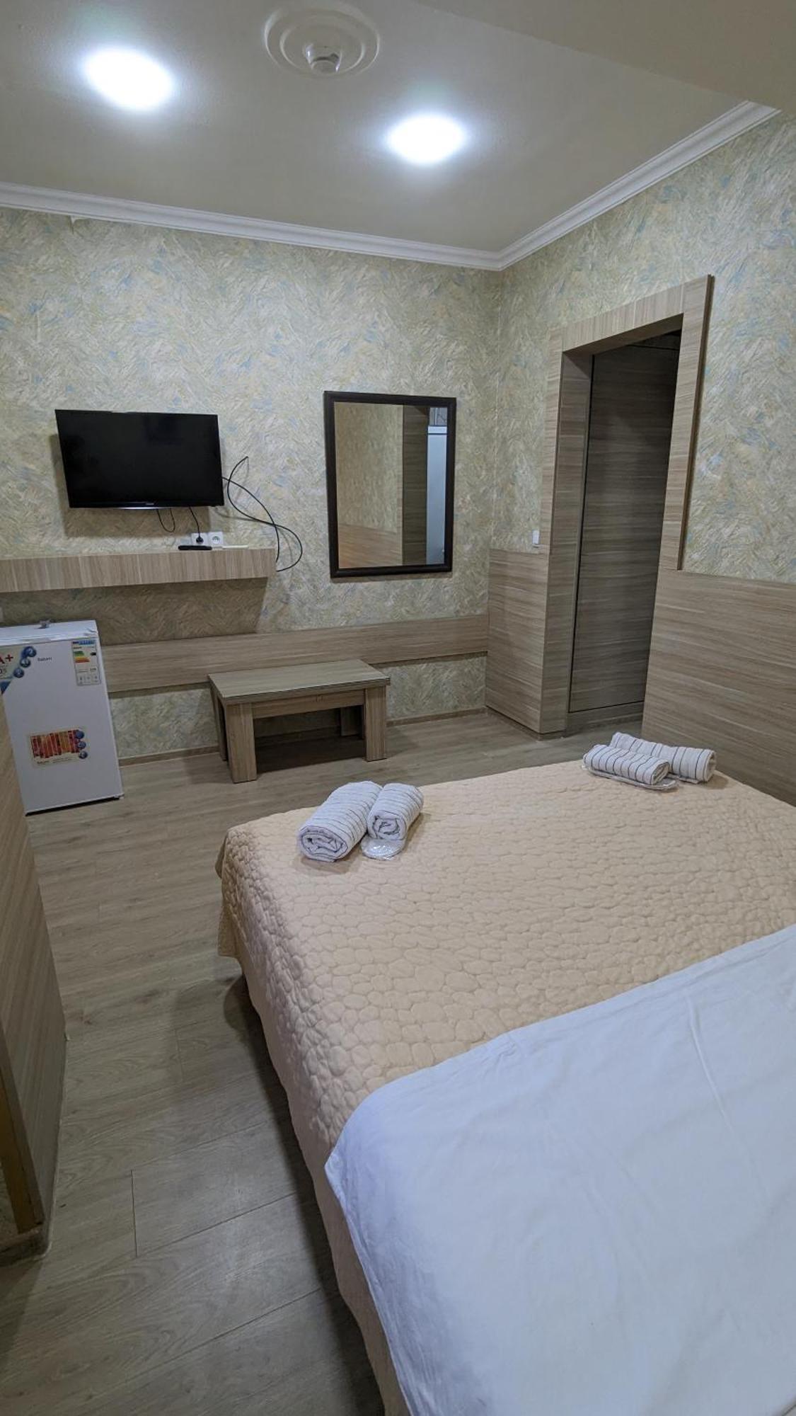 Dkd-Bridge Hotel ティビリシ エクステリア 写真