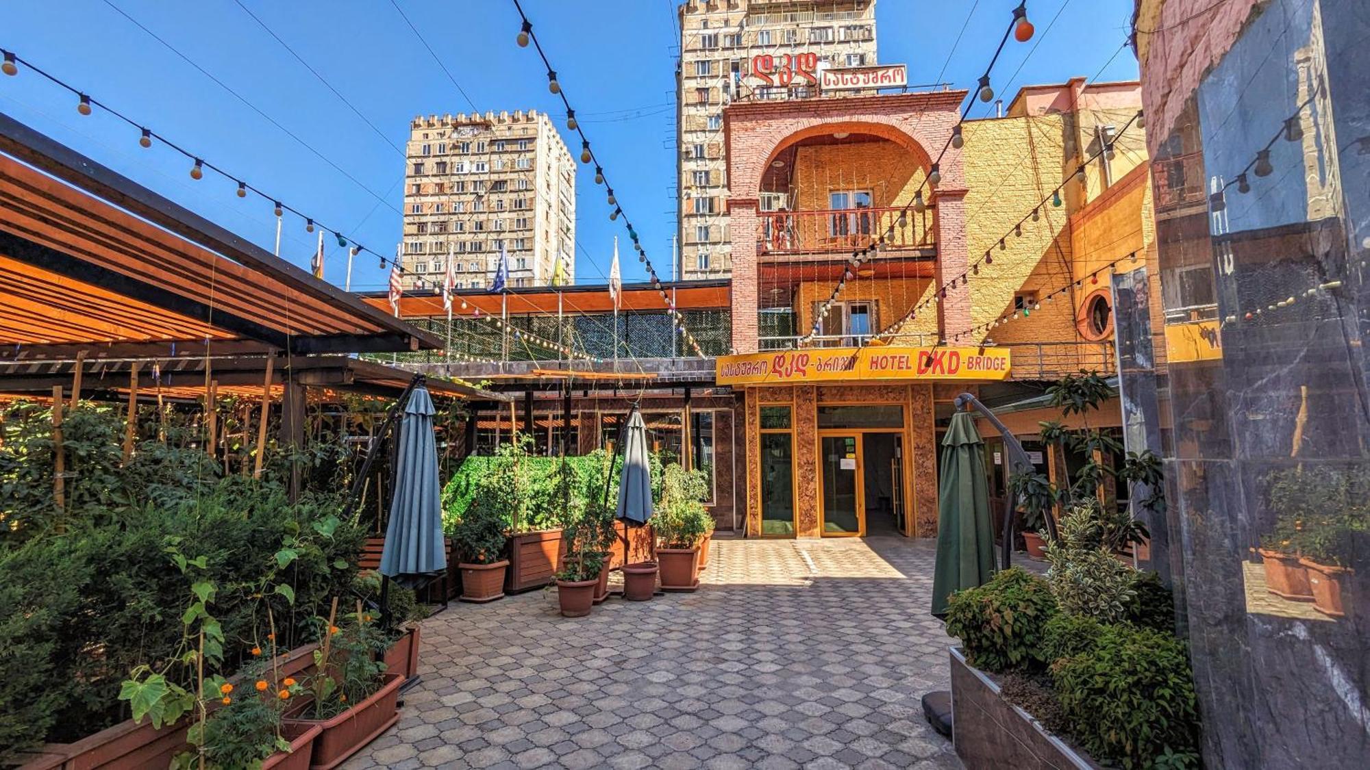 Dkd-Bridge Hotel ティビリシ エクステリア 写真