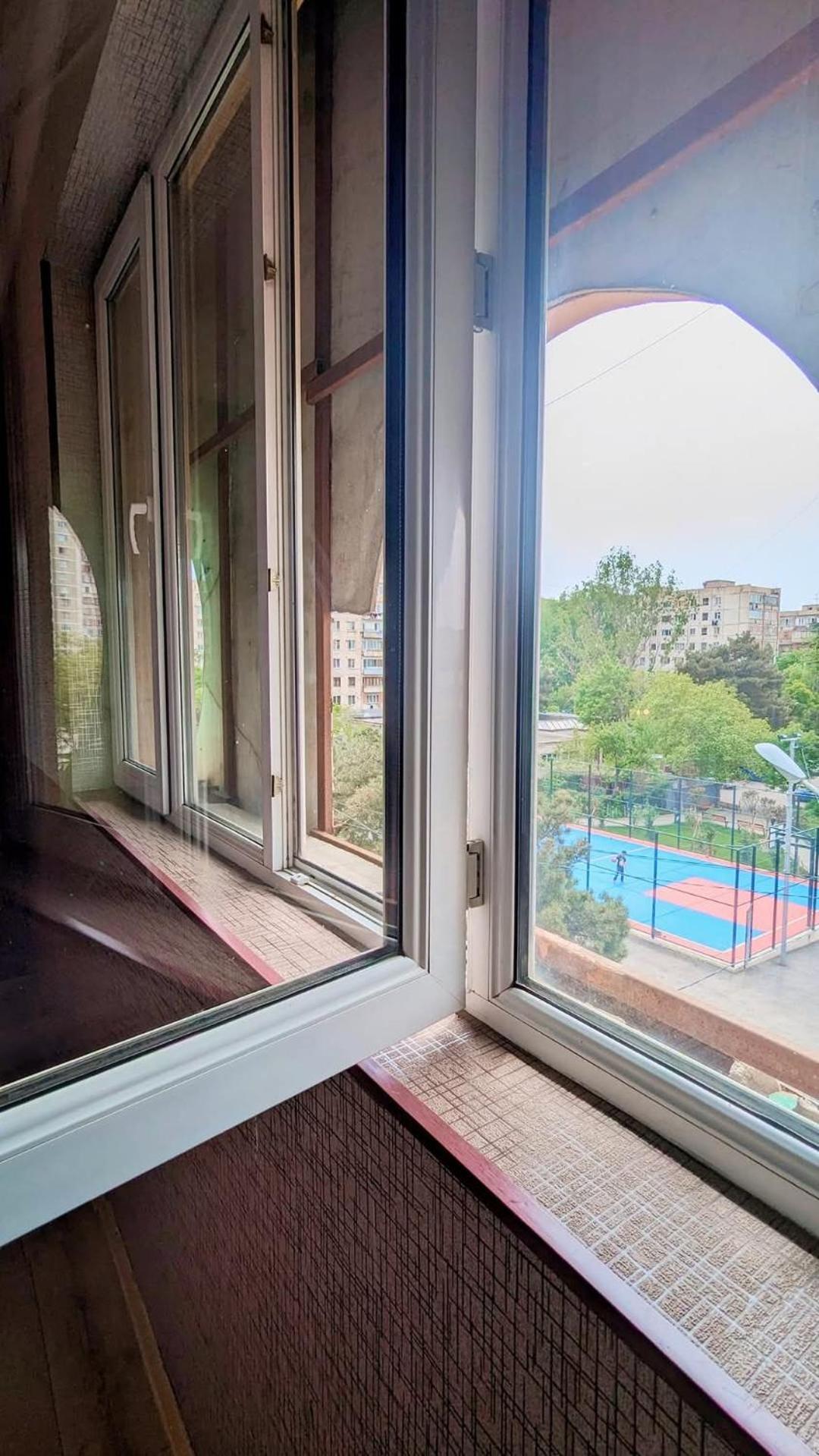 Dkd-Bridge Hotel ティビリシ エクステリア 写真