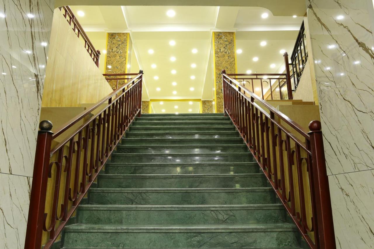 Dkd-Bridge Hotel ティビリシ エクステリア 写真